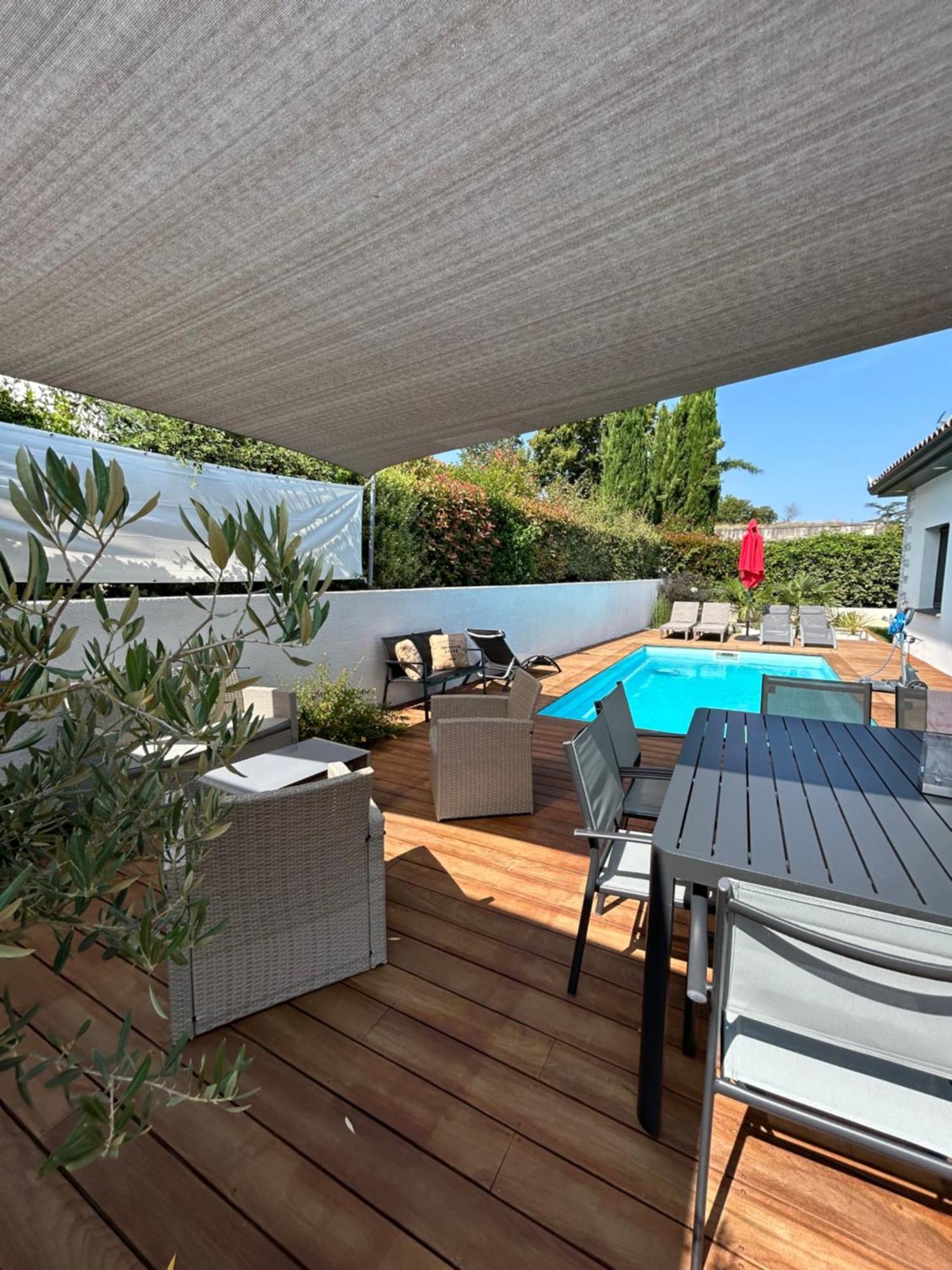 Avec Piscine Apartment Carmaux